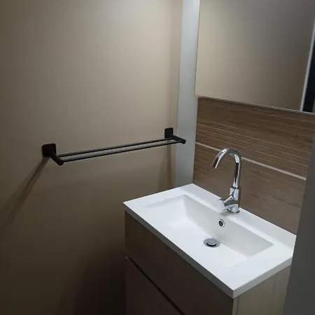 - Proche Circuit 24 Du Mans *