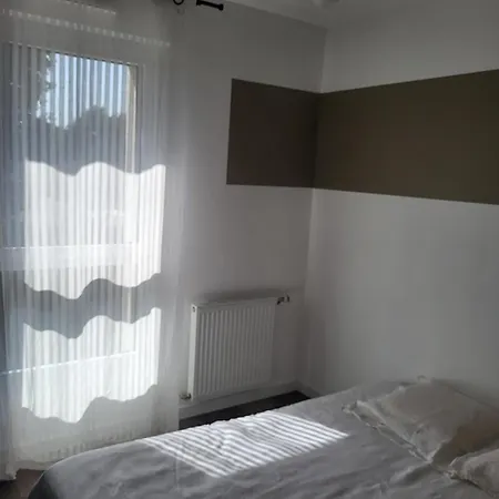 - Proche Circuit 24 Du Mans ベッド・アンド・ブレックファスト *