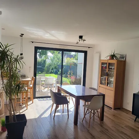 - Proche Circuit 24 Du Mans ベッド・アンド・ブレックファスト